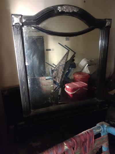 furniture for sell urgent location mehmdbad Azam basti 0343//2598//260