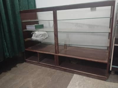 Counter (دکان کے لیے شیشے کا کاؤنٹر)