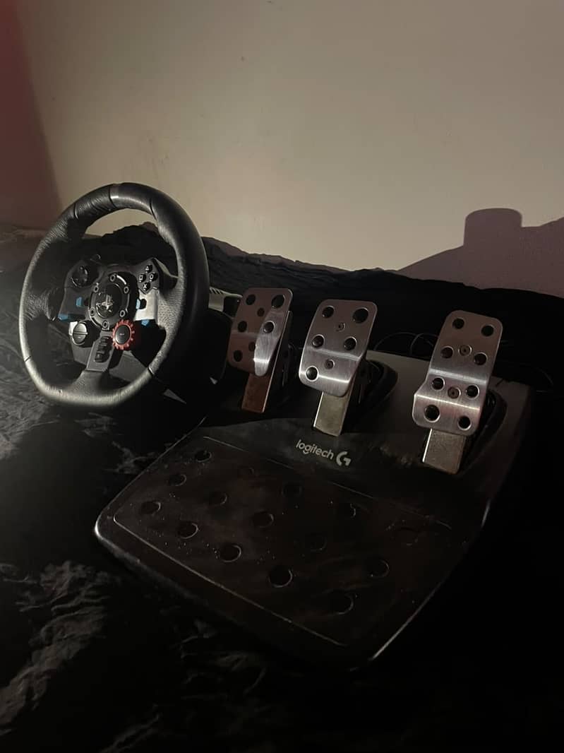 Logitech G29 without shifter 3