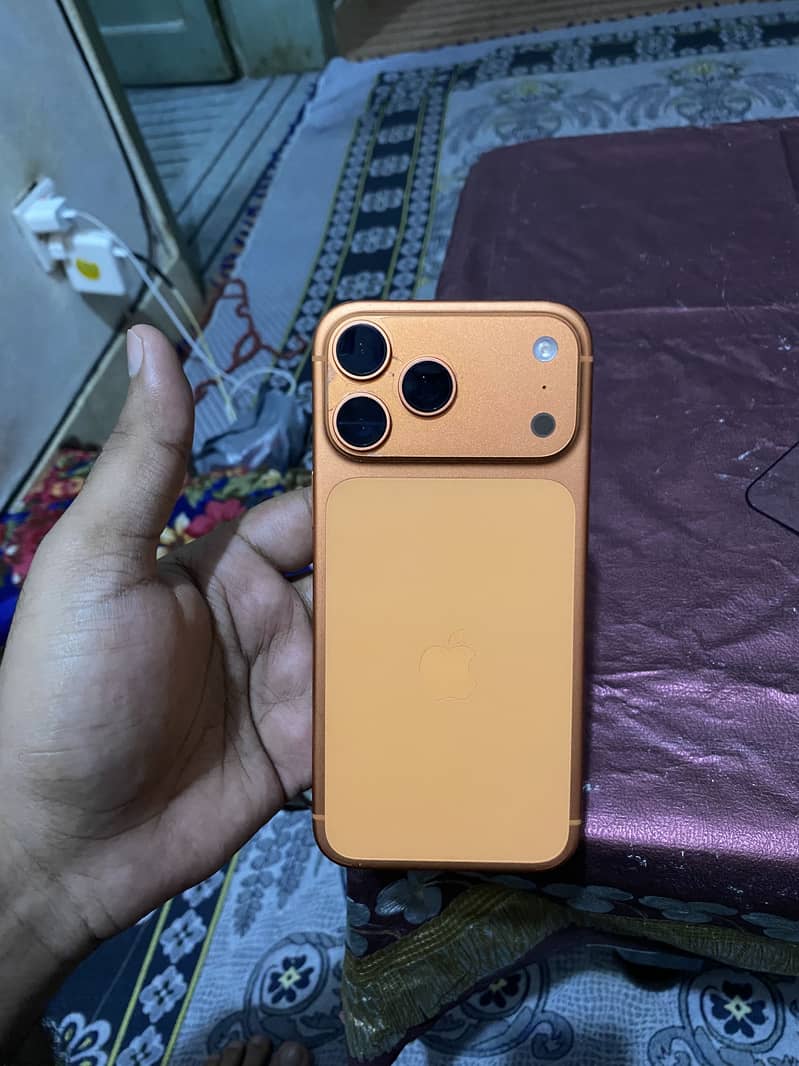 Apple iPhone 17 Pro Max 7