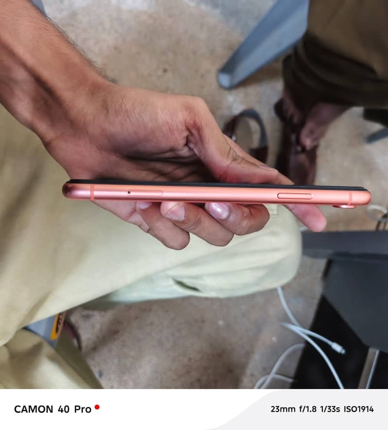 Apple iPhone XR 3