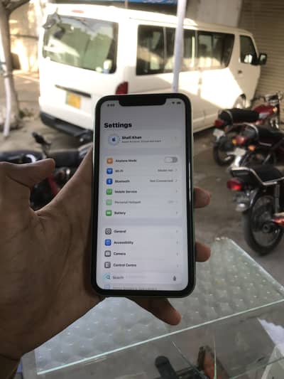 Apple iPhone 11