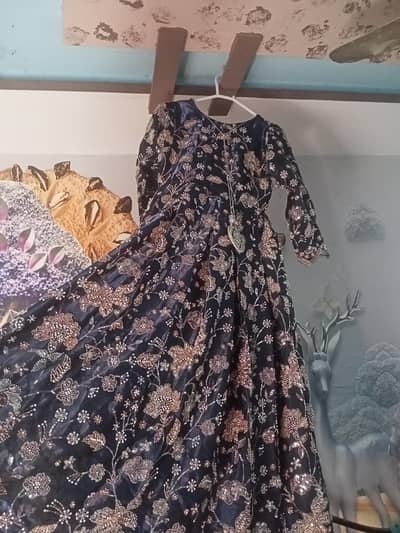 designer maxi deep blue colur 10/10 condition