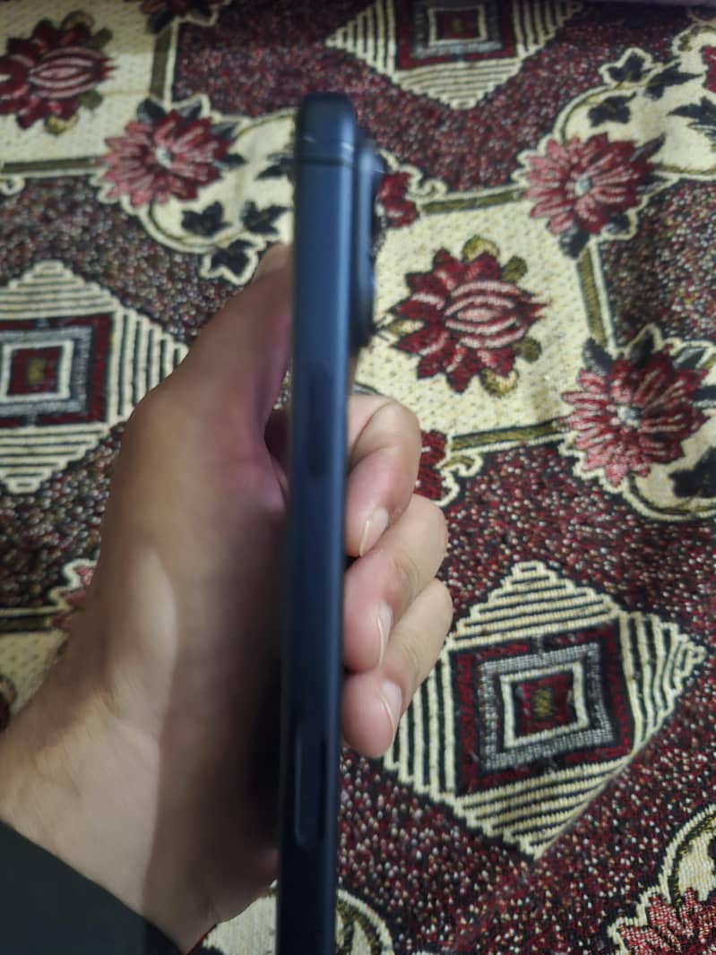 Apple iPhone 17 Pro Max 3