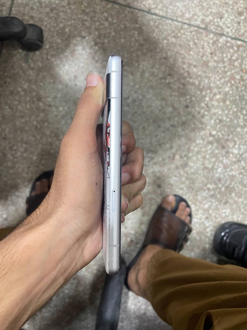 Google Pixel 7a 2