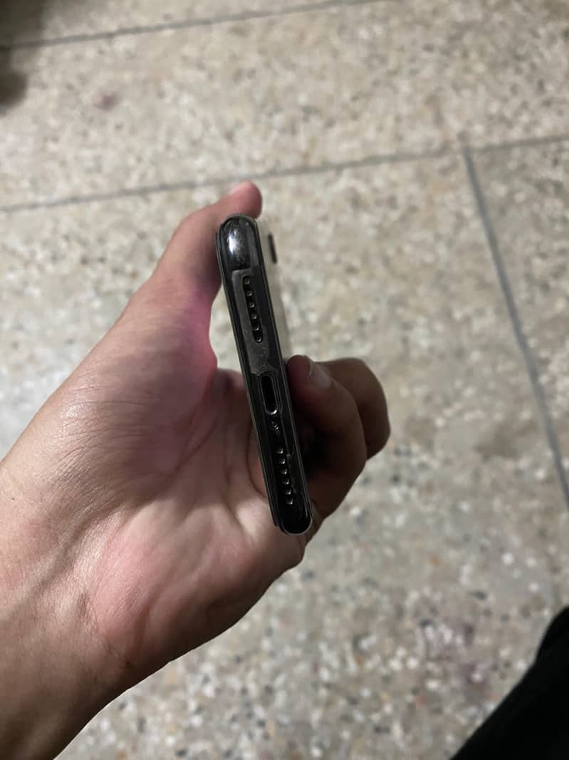 Apple iPhone X 1