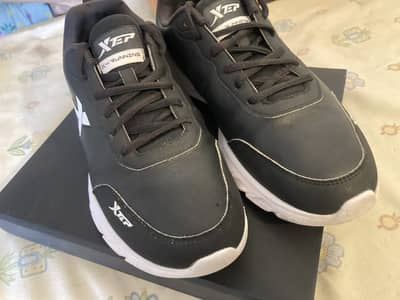 XTEP Original Black Sneakers UK 9 / EU 43 - Slightly Used Original Sh
