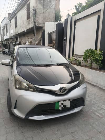 Toyota Vitz 2014