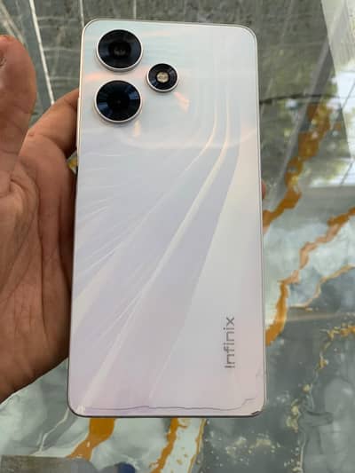 Infinix Hot 30 8/128 gn
