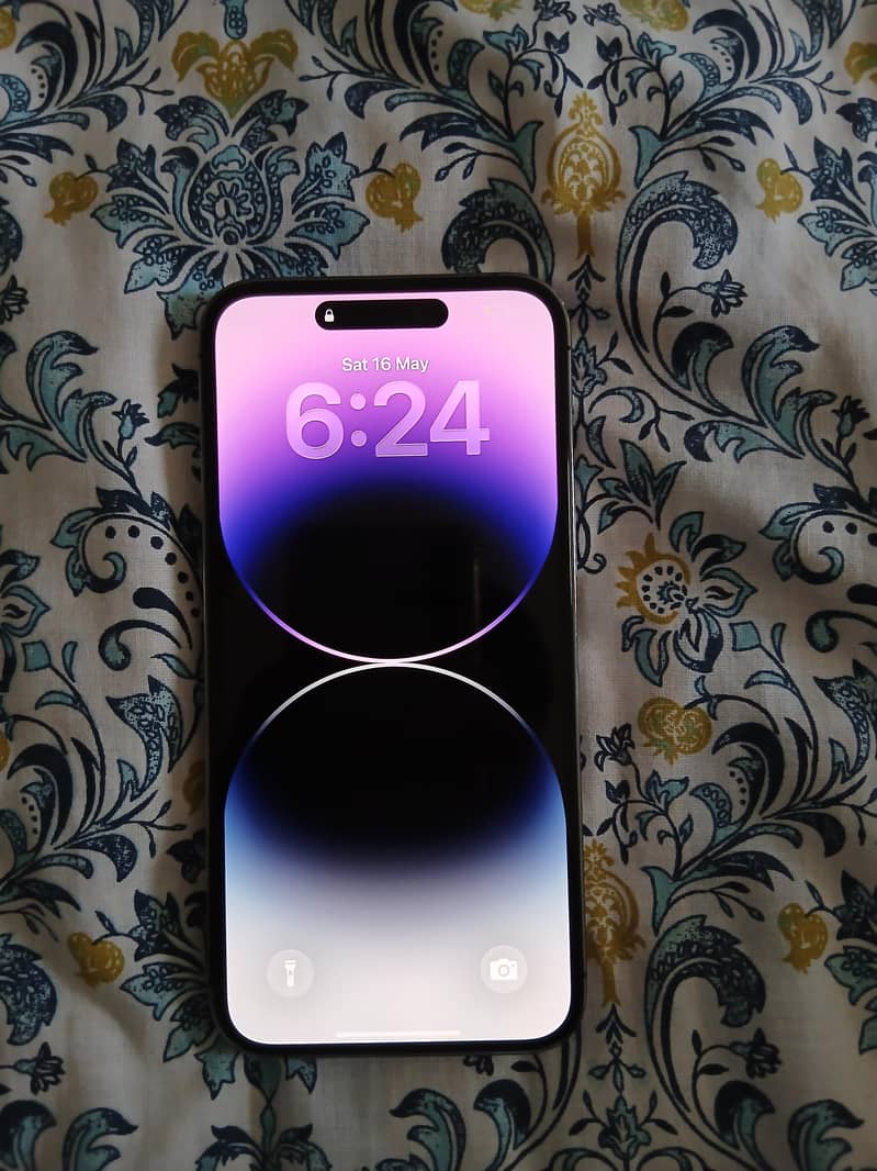 Apple iPhone 14 Pro Max 1