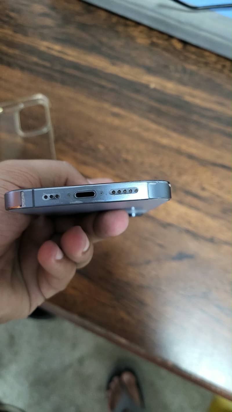 Apple iPhone 13 Pro 1