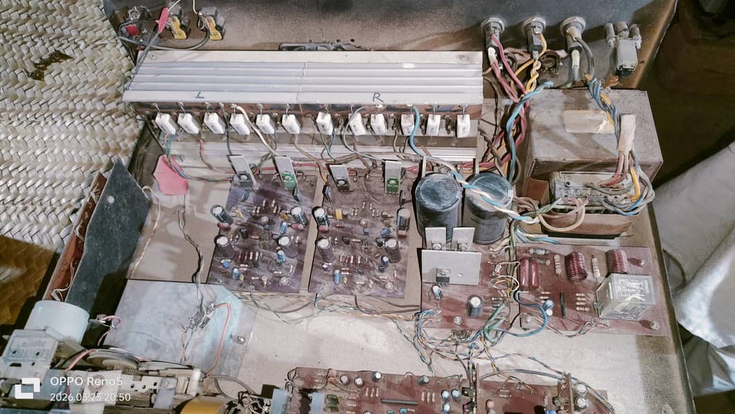 amplifier 16