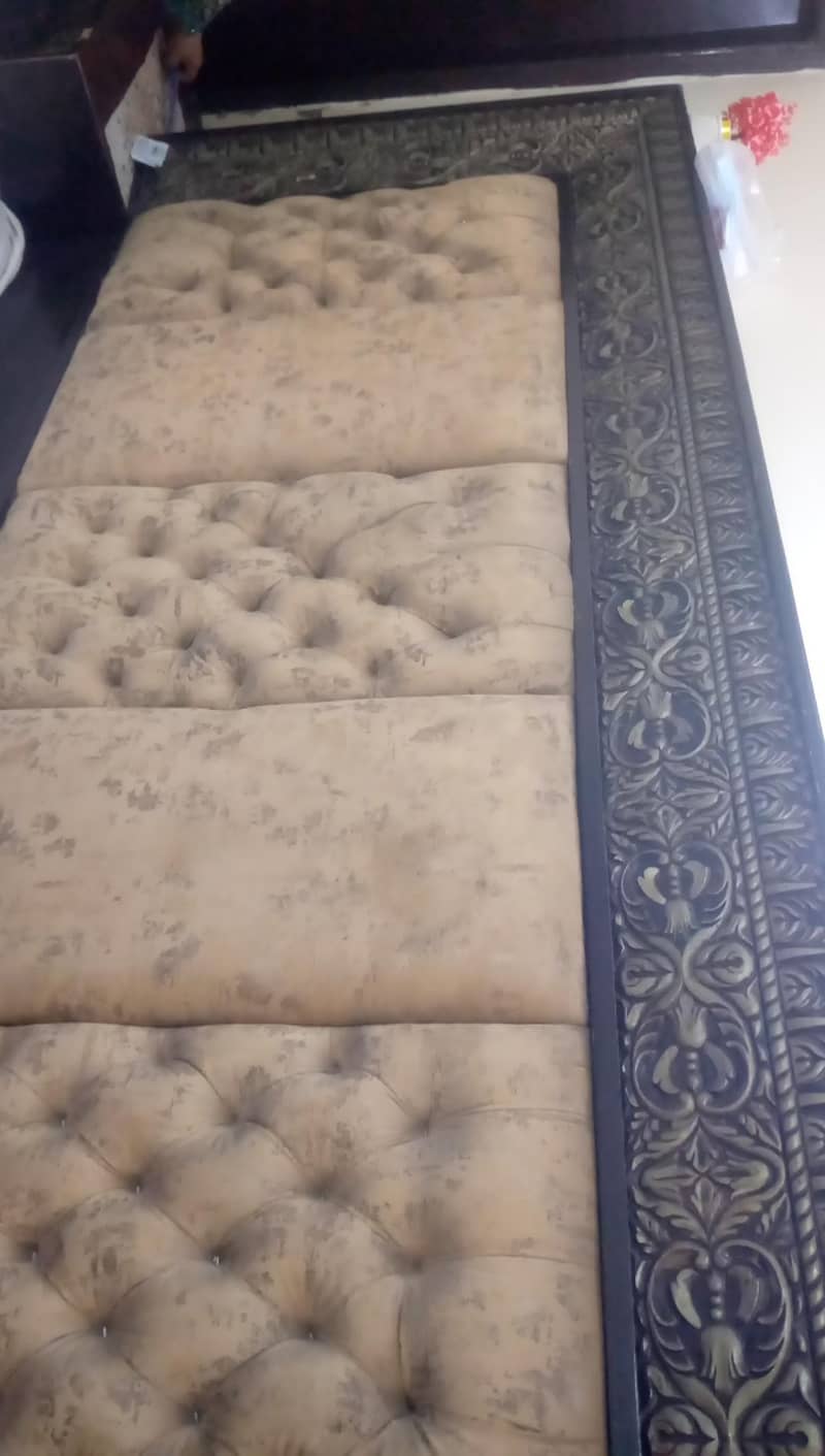 bed with sitables 3