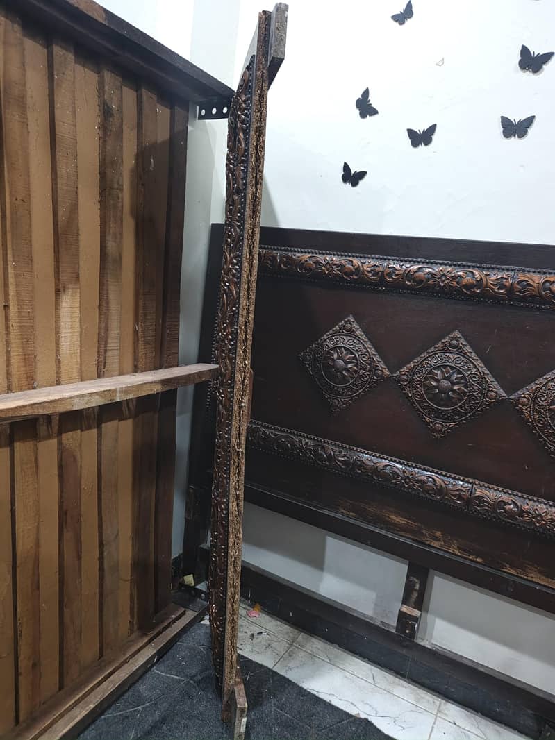 Double bed with side tables 4