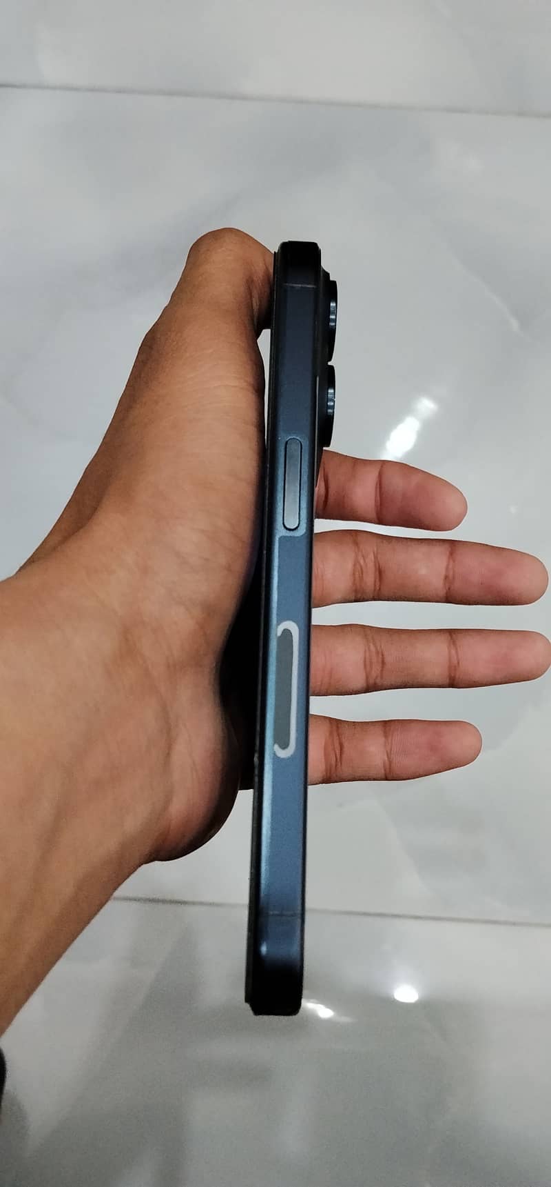 Apple iPhone 15 Pro 1