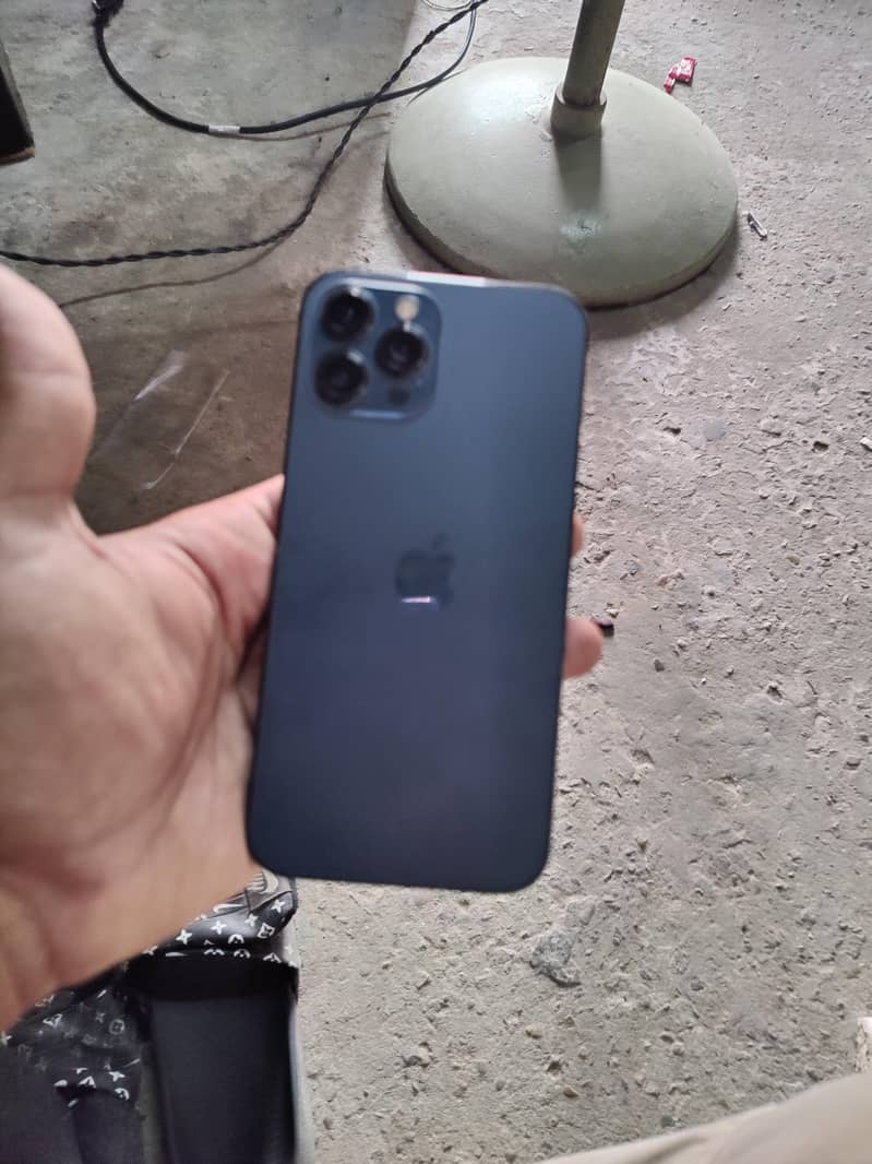 Apple iPhone 12 Pro Max 0