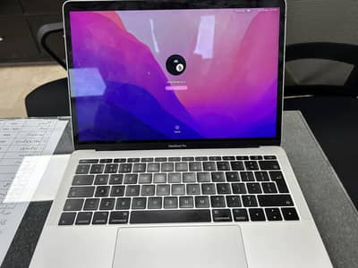 MacBook Pro 2017 core i5 8gb ram