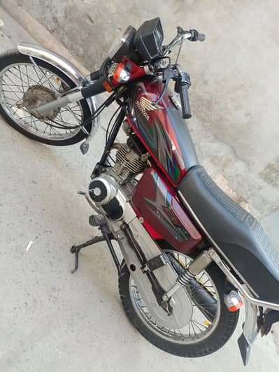 honda 125 modal 2023  new condition home use