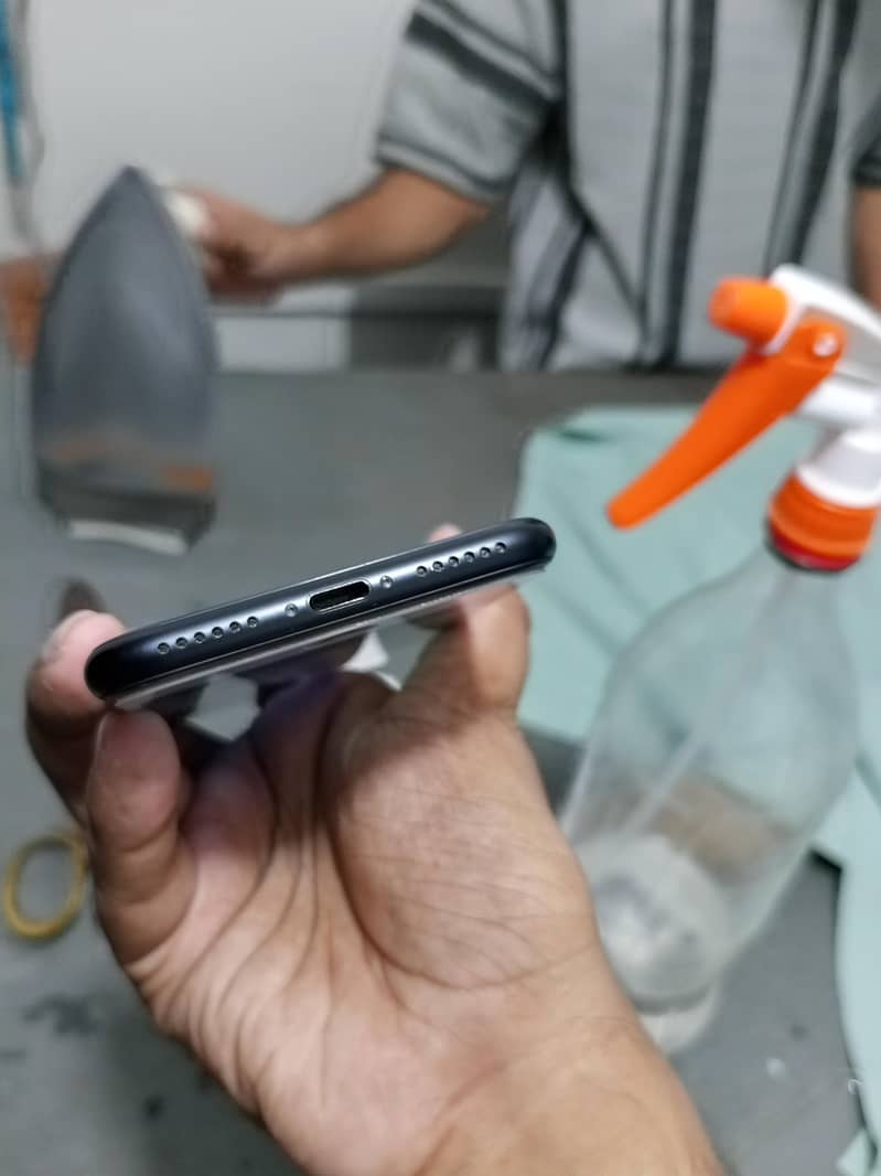 Apple iPhone SE 3