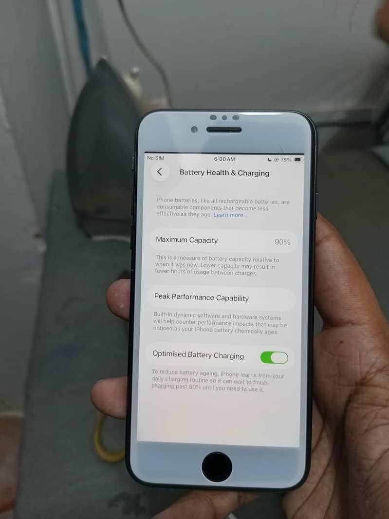 Apple iPhone SE 6
