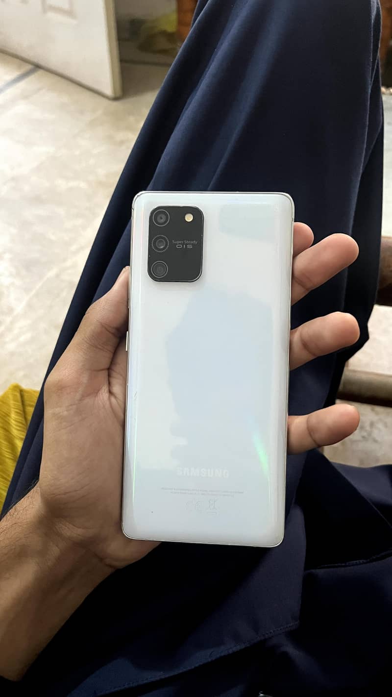 Samsung Mobile S10 Lite 1