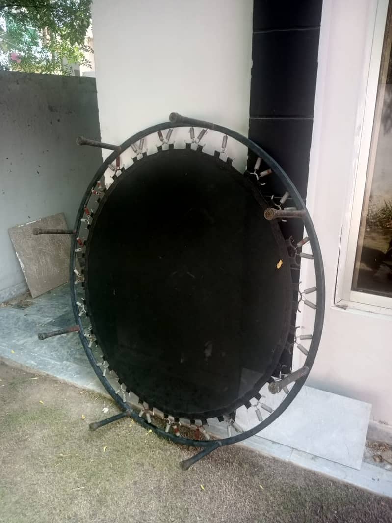 60 inch diameter trampoline 0
