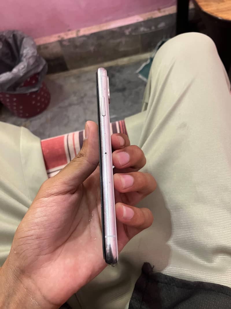 Apple iPhone X 3