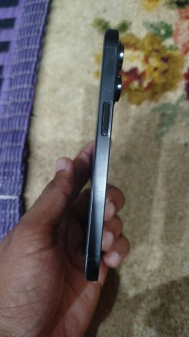 Apple iPhone 14 Pro 2