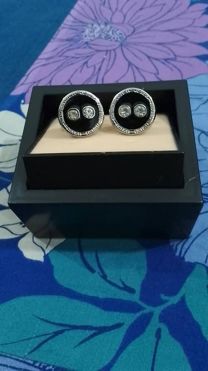 cufflink 2