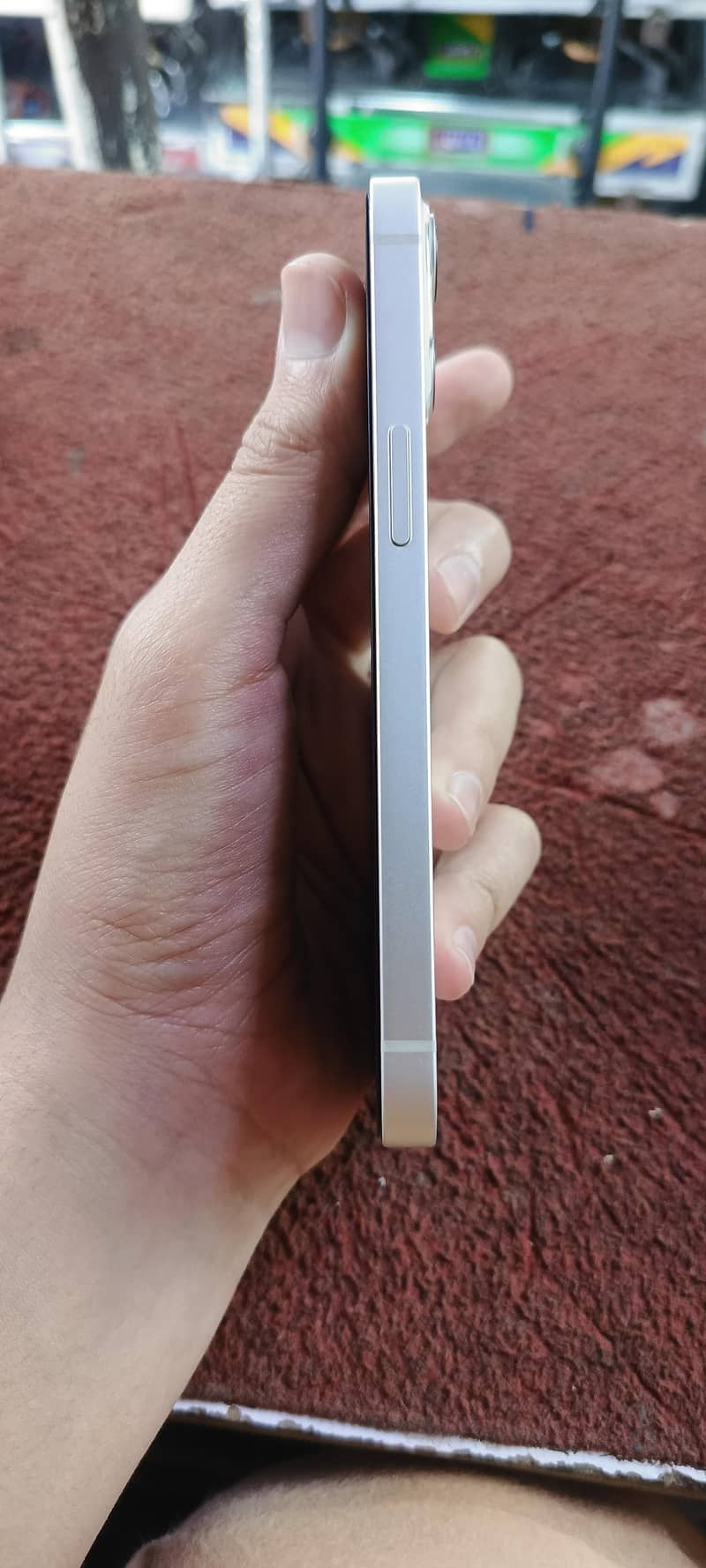 Apple iPhone 13 2