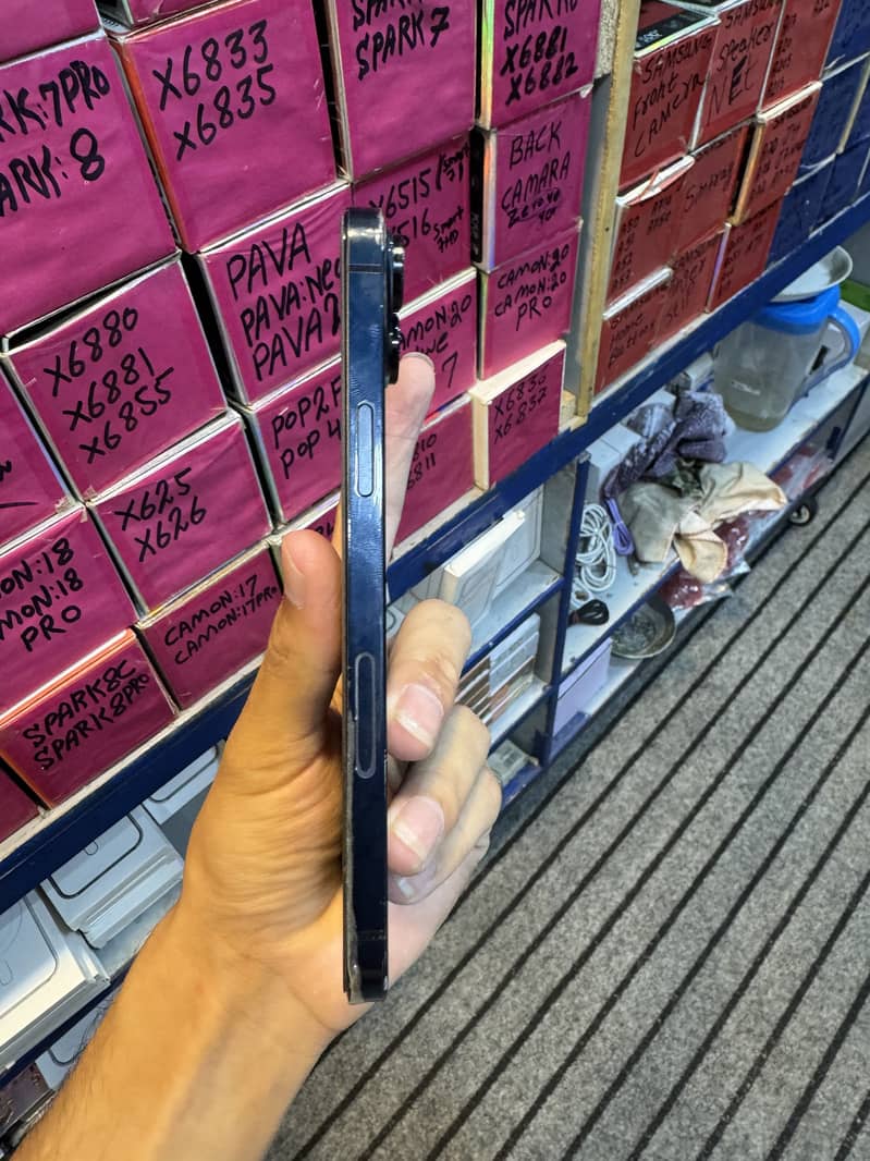 Apple iPhone 14 plus 0