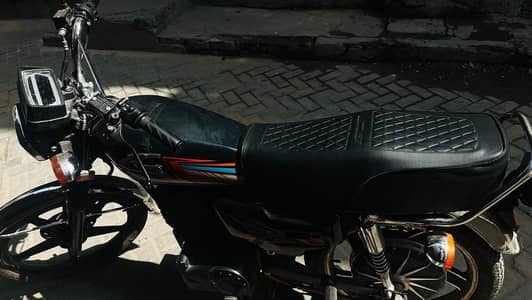 United bullet self start 2000w battery biometric on the sport