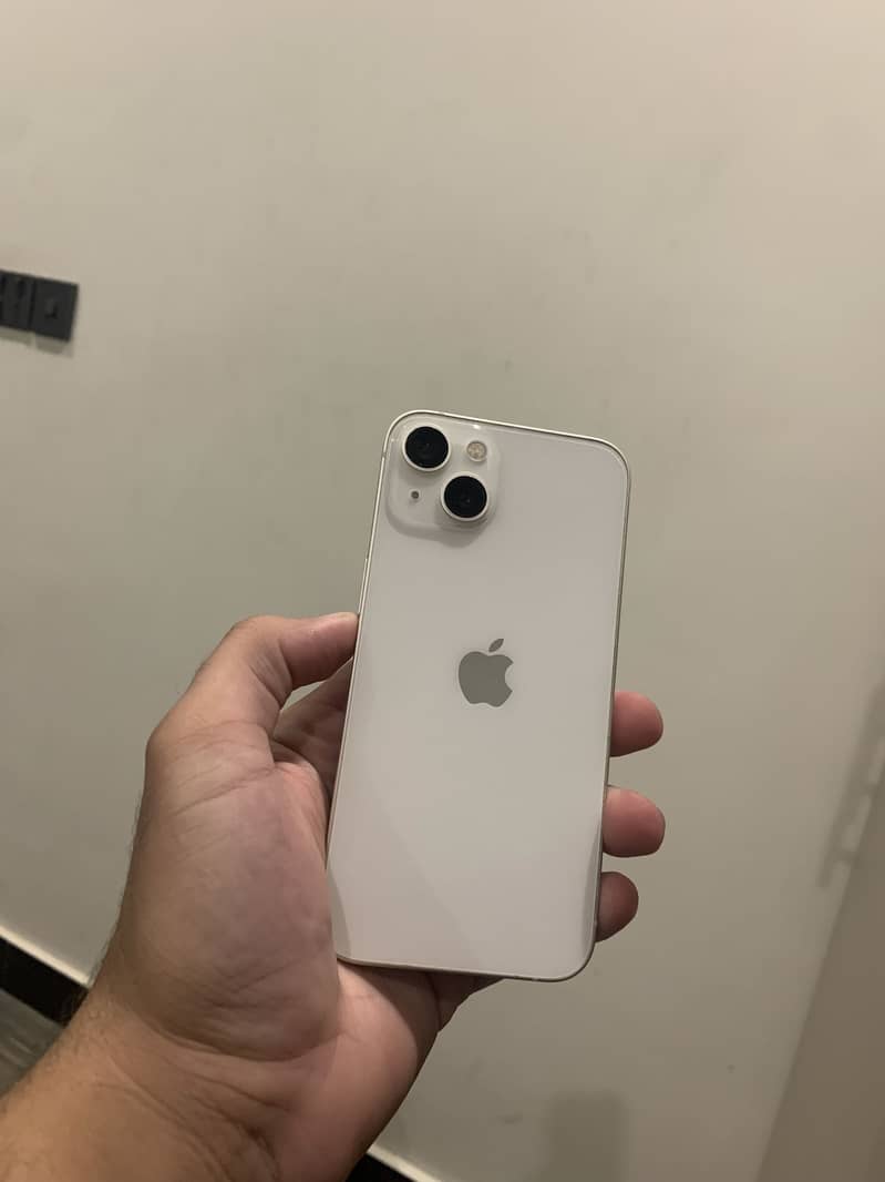 Apple iPhone 13 0