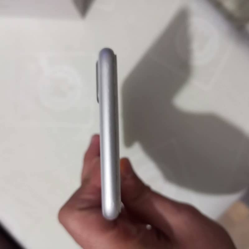 Apple iPhone 8 Plus 0