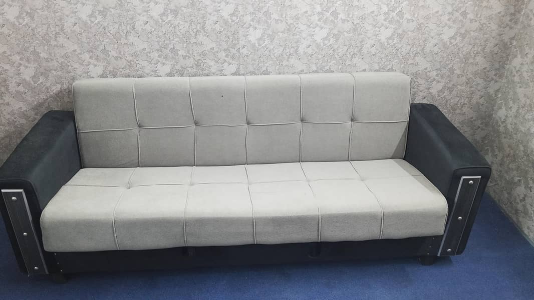 Sofa cumbed 0