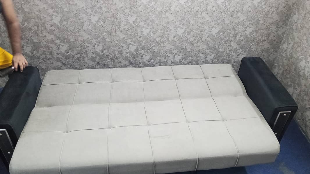 Sofa cumbed 1