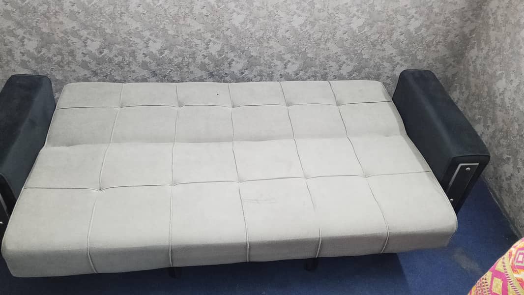 Sofa cumbed 2