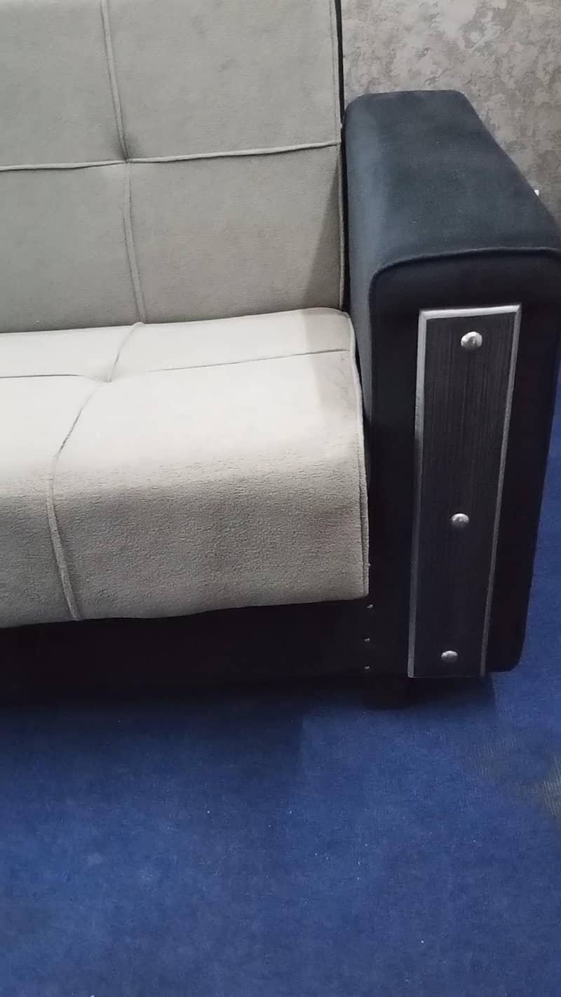 Sofa cumbed 6