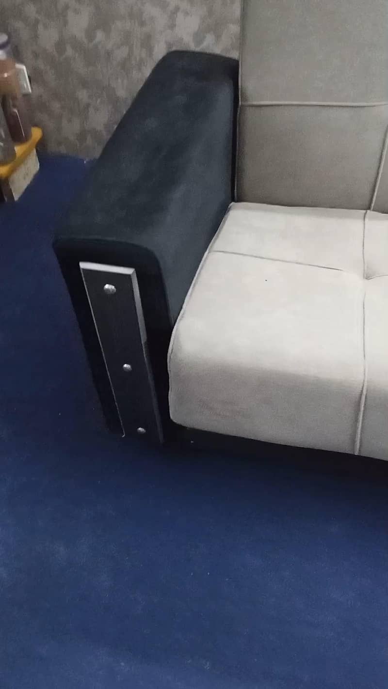 Sofa cumbed 7