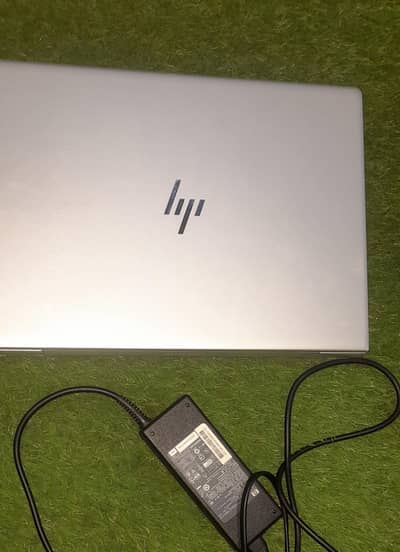 Hp G5 830 ,core i5 8th gen 8gb room 256 SSD