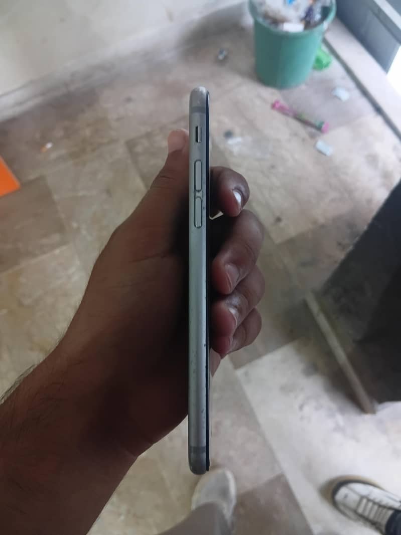 Apple iPhone 6S 3