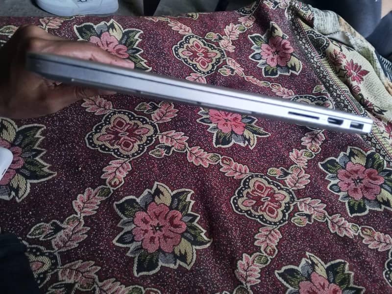 Macbook 15 pro 4