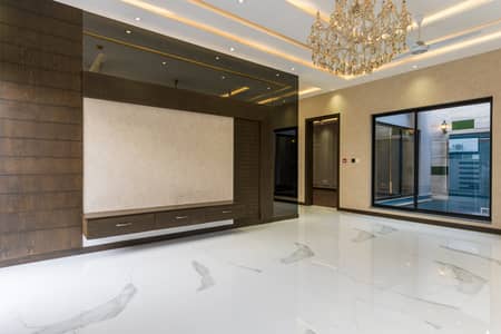 D H A Lahore 1 Kanal Brand New Mazhar Munir Design House With 100% Original Pics Available For Rent