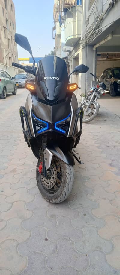 revoo e52