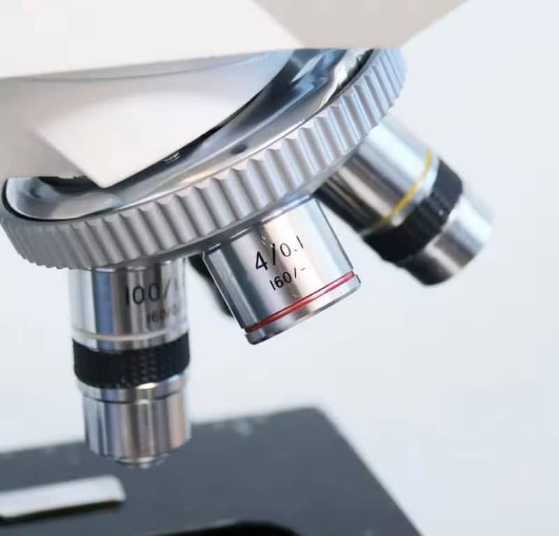 Laboratory & Educational Microscopes  Complete Accessorie/Microscopes 13