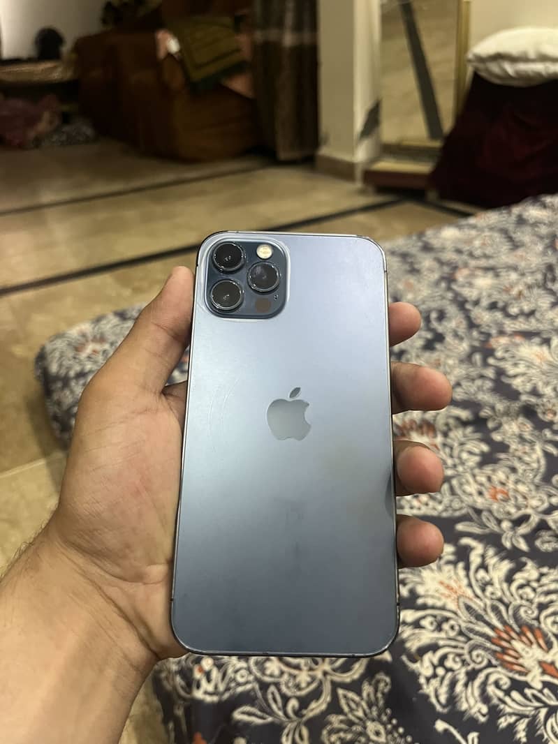 Apple iPhone 12 Pro 3