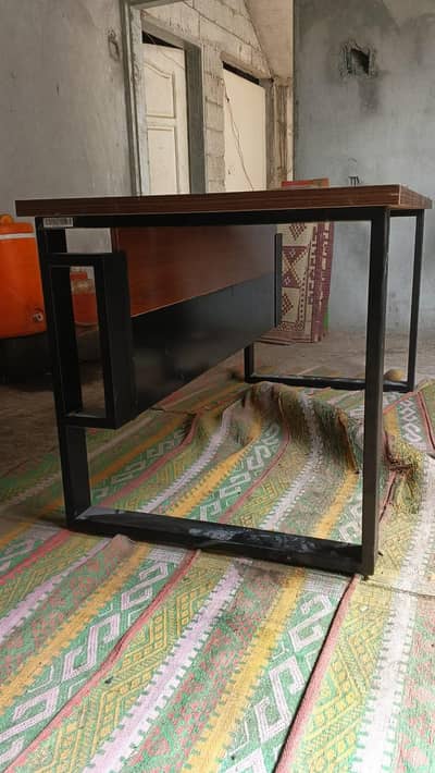 Modern Wooden Office / Study Table with Strong Metal Legs – Brand New