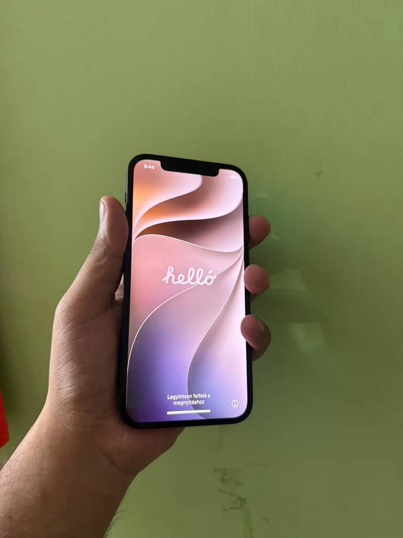 Apple iPhone 12 5