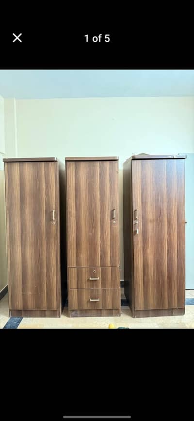 Wooden Almirah/Wardrobe