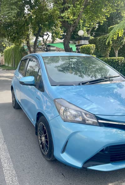 Toyota Vitz 2014